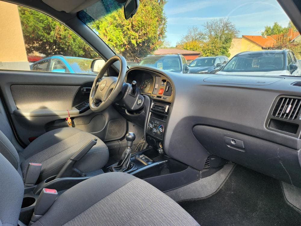 2006 Hyundai ELANTRA - 3