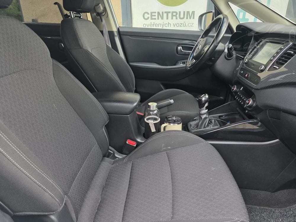 2018 Kia CARENS - 8