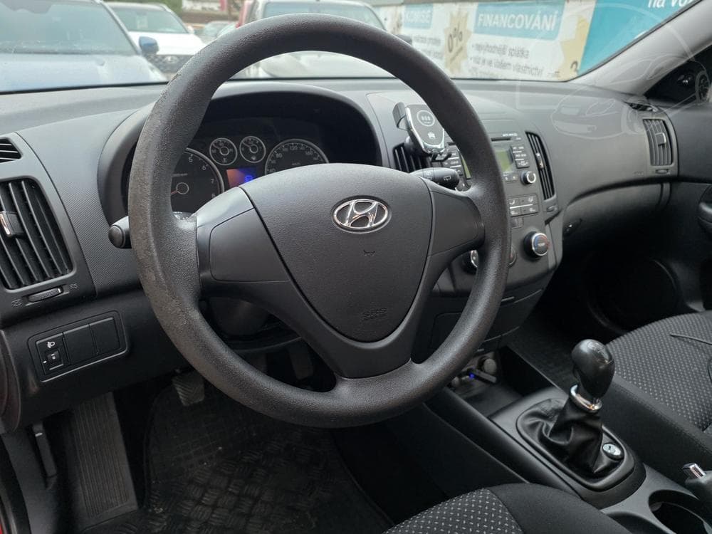 2010 Hyundai i30 - 11