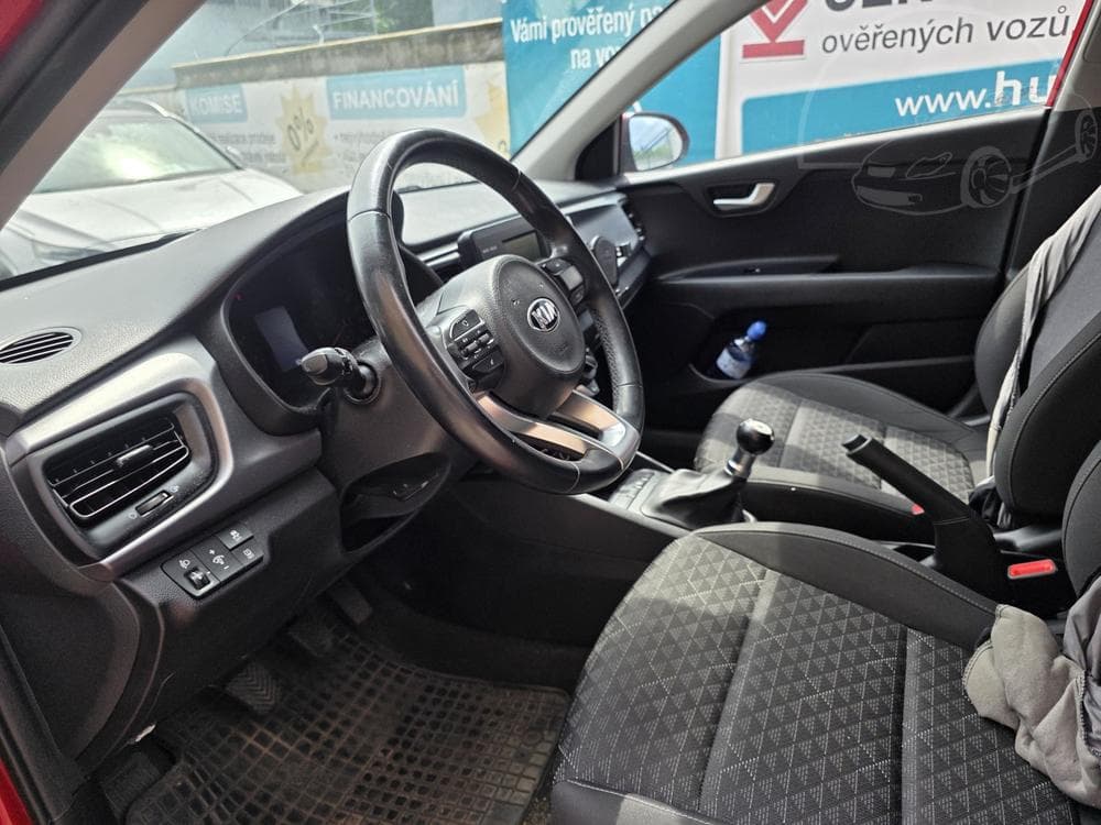 2018 Kia RIO - 12