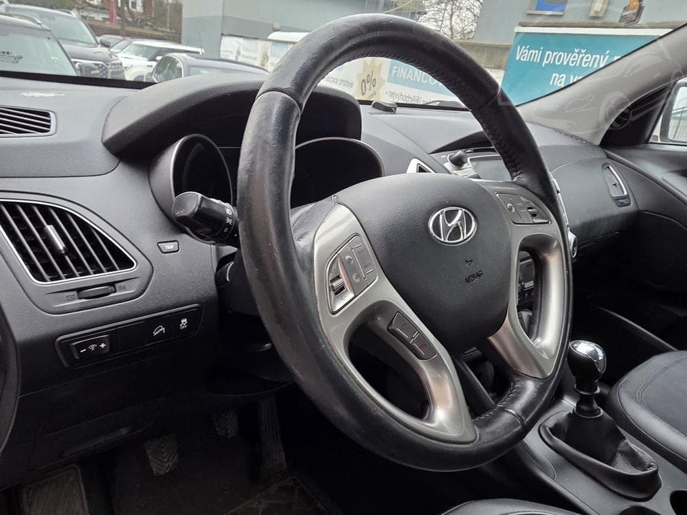 2012 Hyundai ix35 - 12