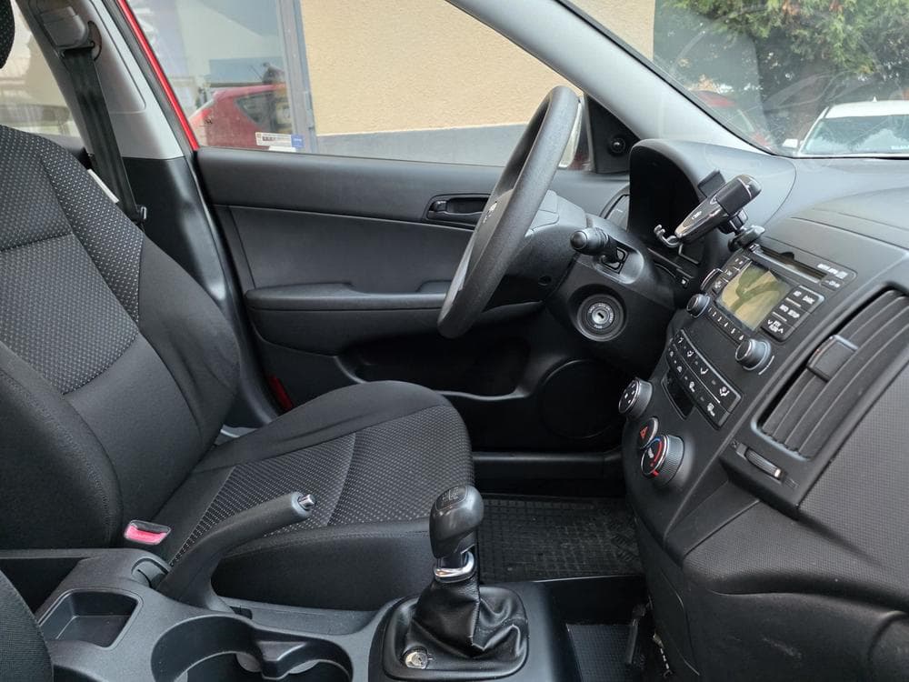 2010 Hyundai i30 - 15