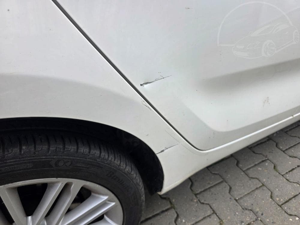 2018 Kia CARENS - 19