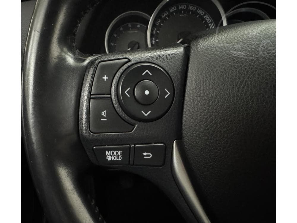 2015 Toyota AURIS - 9