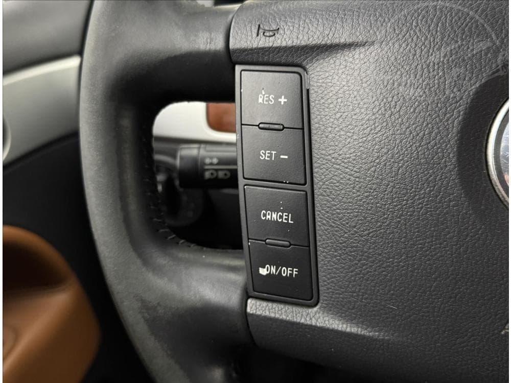 2005 Volkswagen TOUAREG - 10