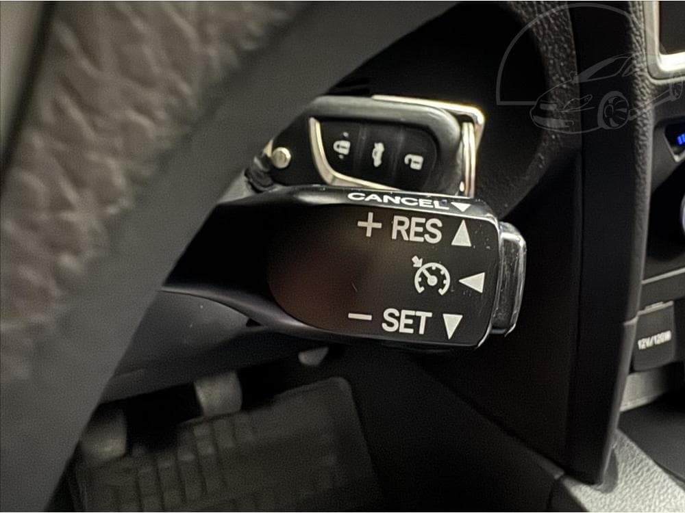 2015 Toyota AURIS - 11