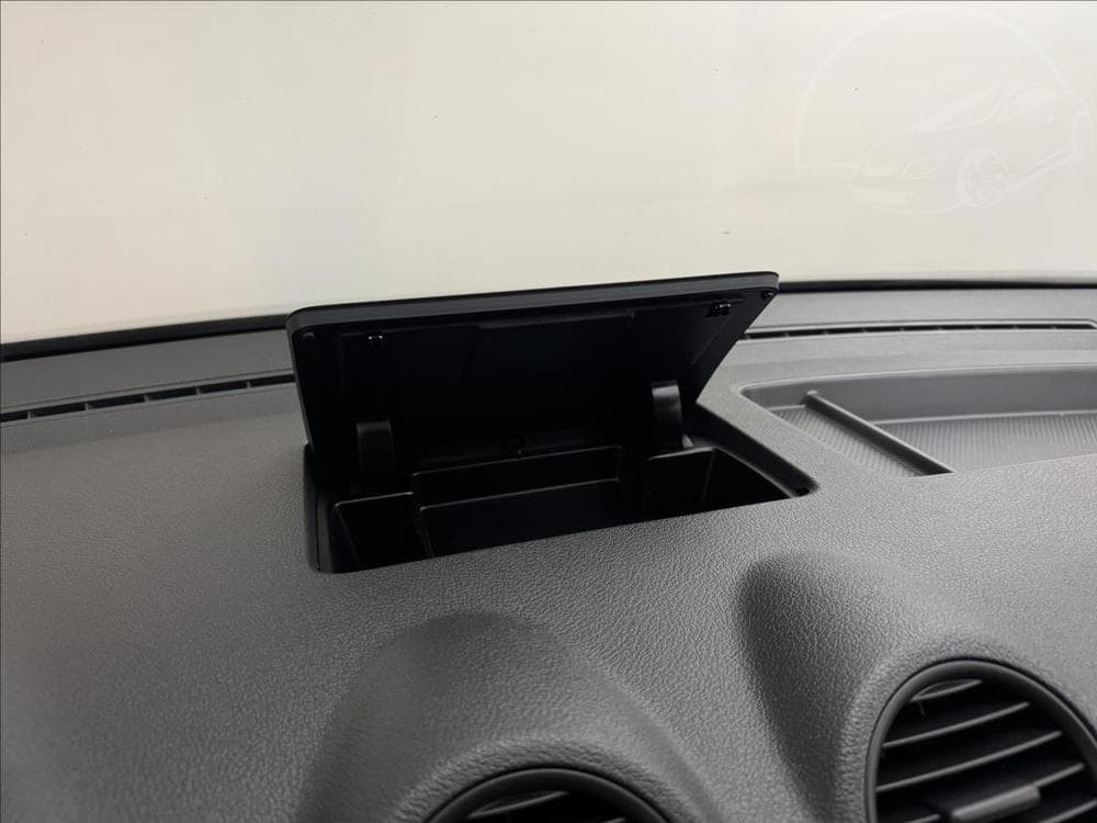 2011 Volkswagen Caddy - 13