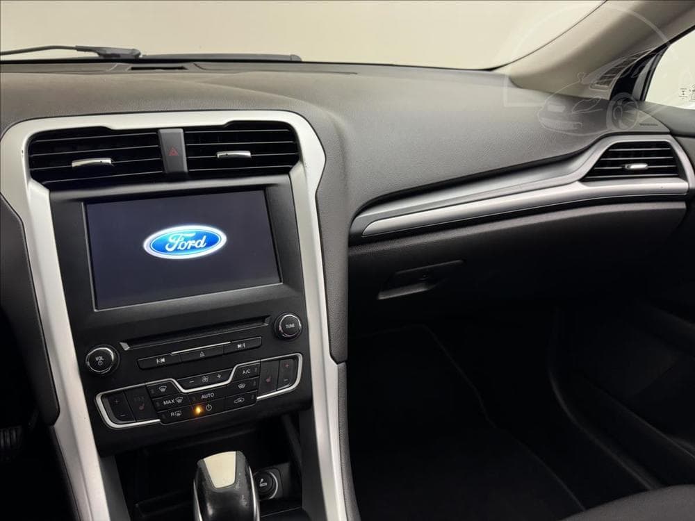 2017 Ford Mondeo - 15