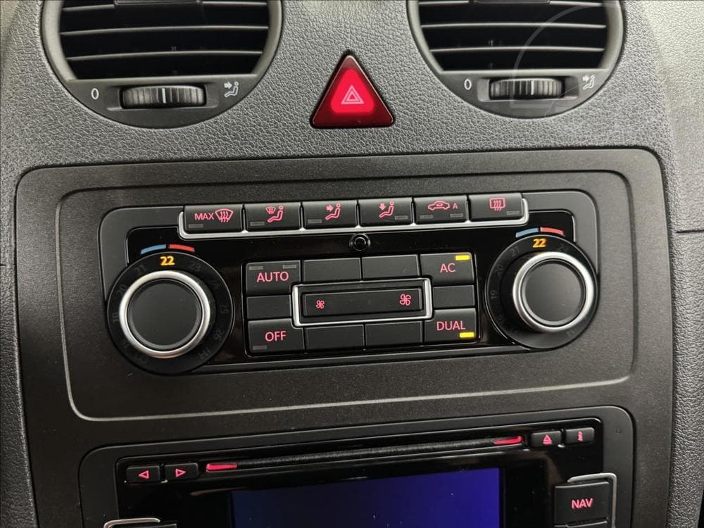 2011 Volkswagen Caddy - 17