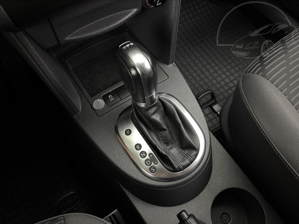 2011 Volkswagen Caddy - 18