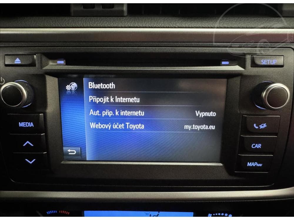 2015 Toyota AURIS - 18