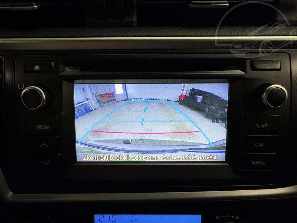 2015 Toyota AURIS - 20