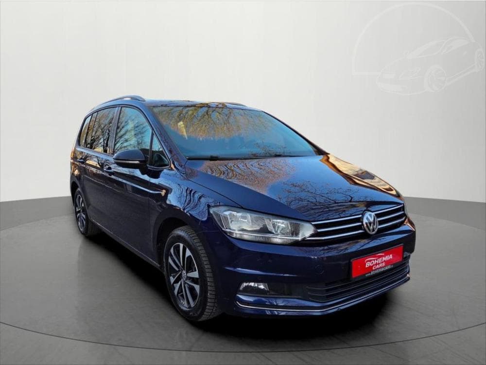 Volkswagen Touran 2,0 TDI 110 kW DSG 7 míst LED