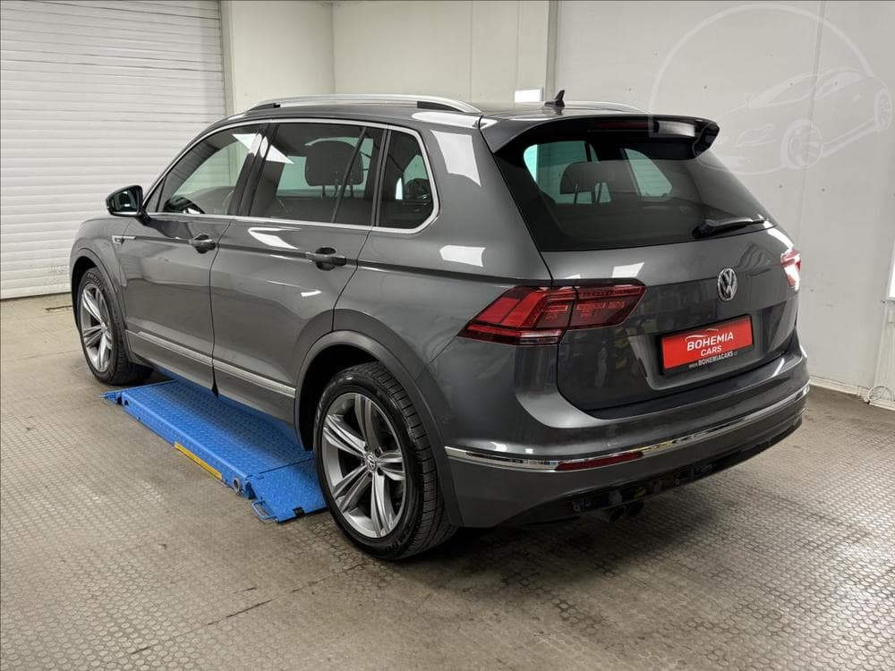 2017 Volkswagen Tiguan - 4