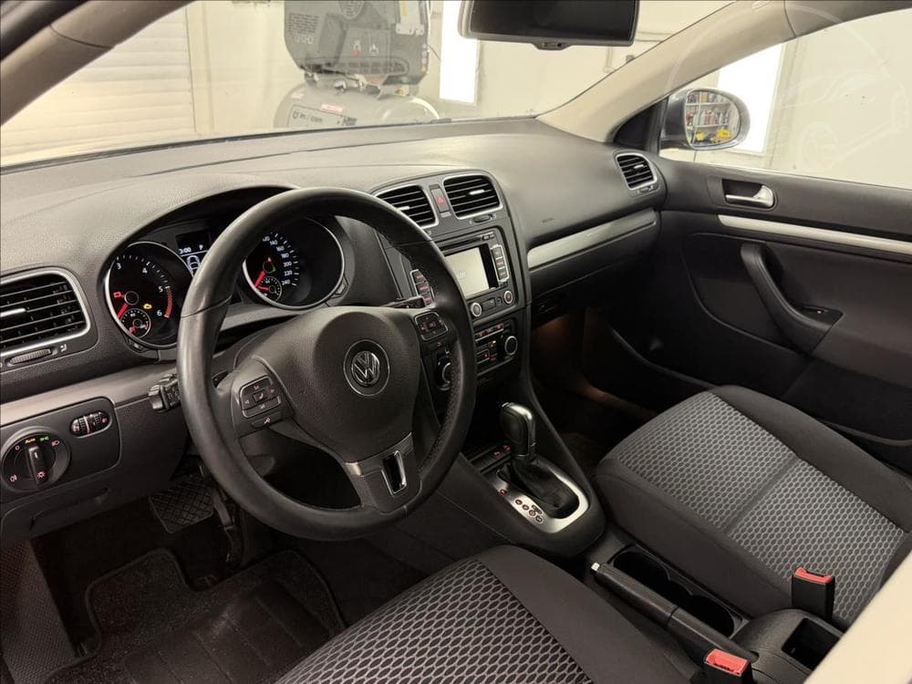 2013 Volkswagen Golf - 7