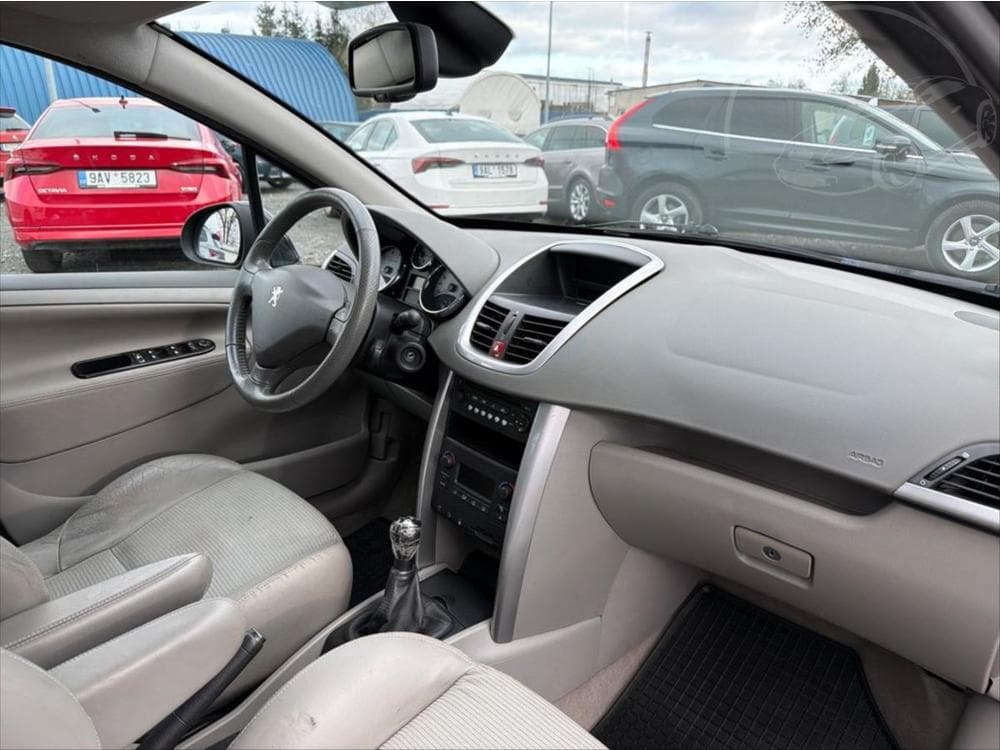 2007 Peugeot 207 - 8