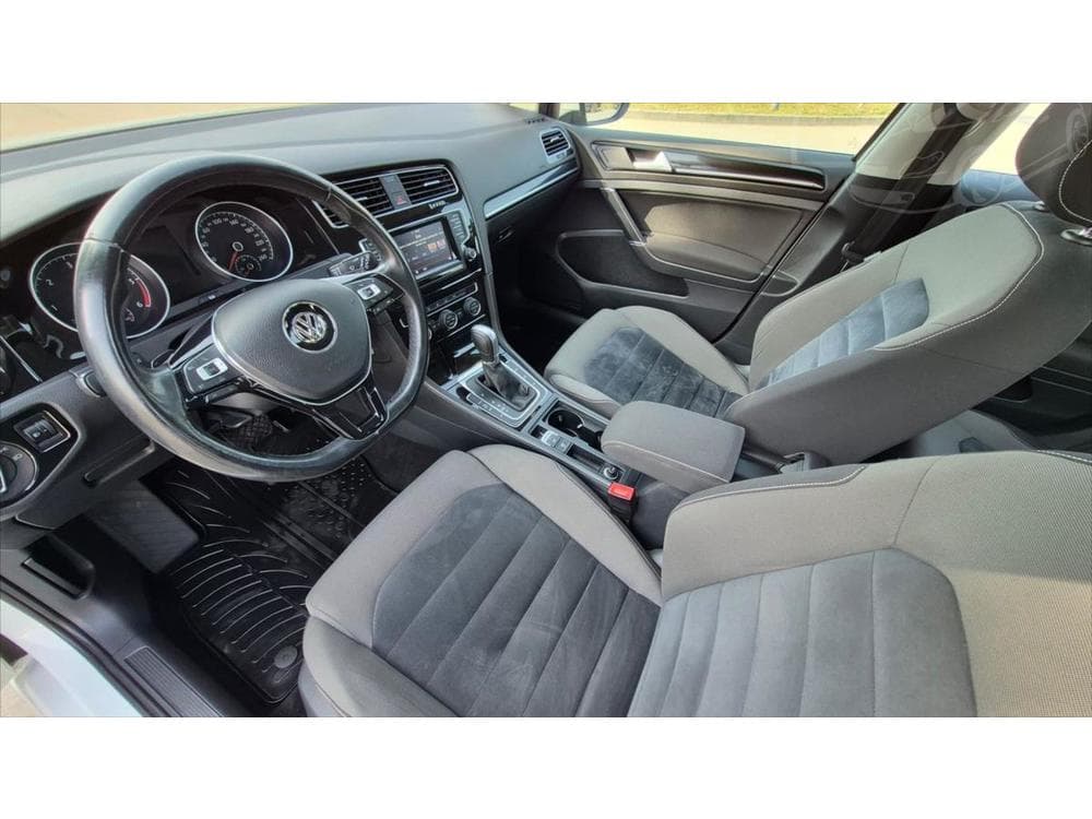 2015 Volkswagen GOLF - 10