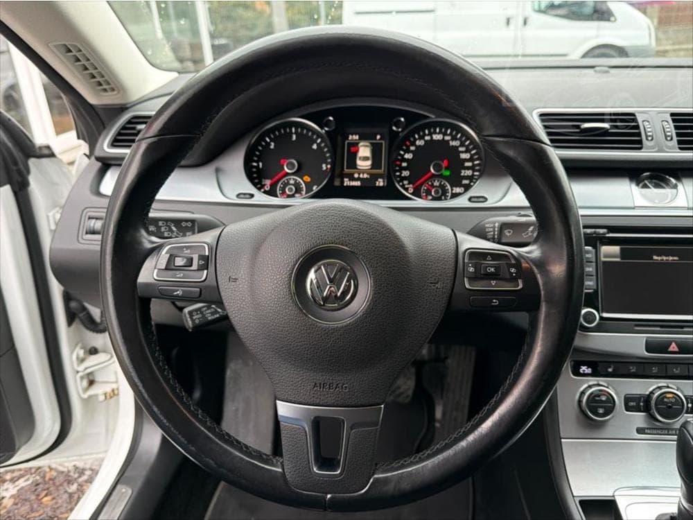 2015 Volkswagen Cc - 11