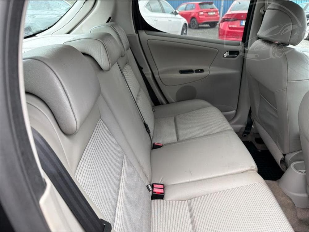 2007 Peugeot 207 - 13