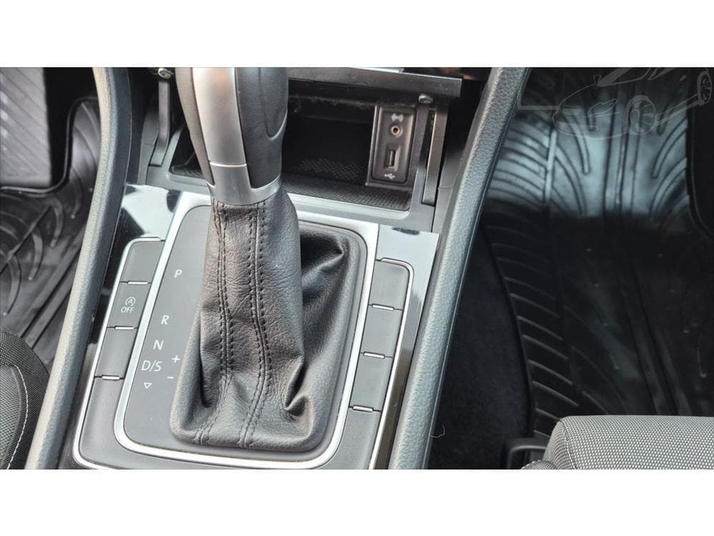 2015 Volkswagen GOLF - 14