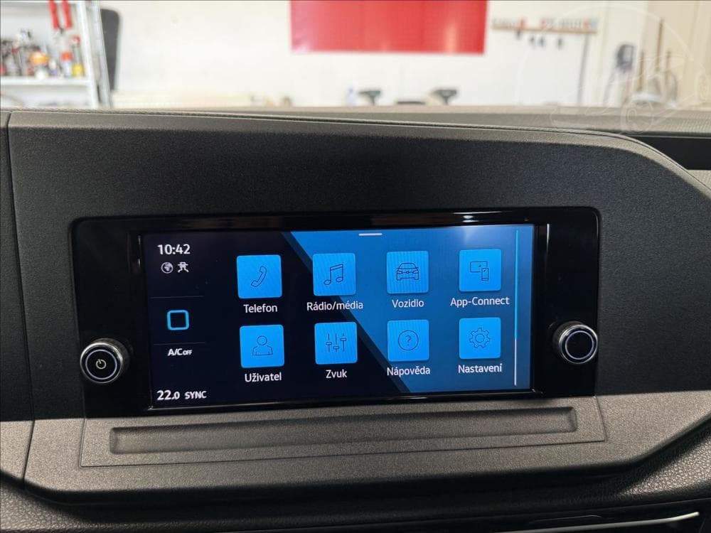 2020 Volkswagen Caddy - 18