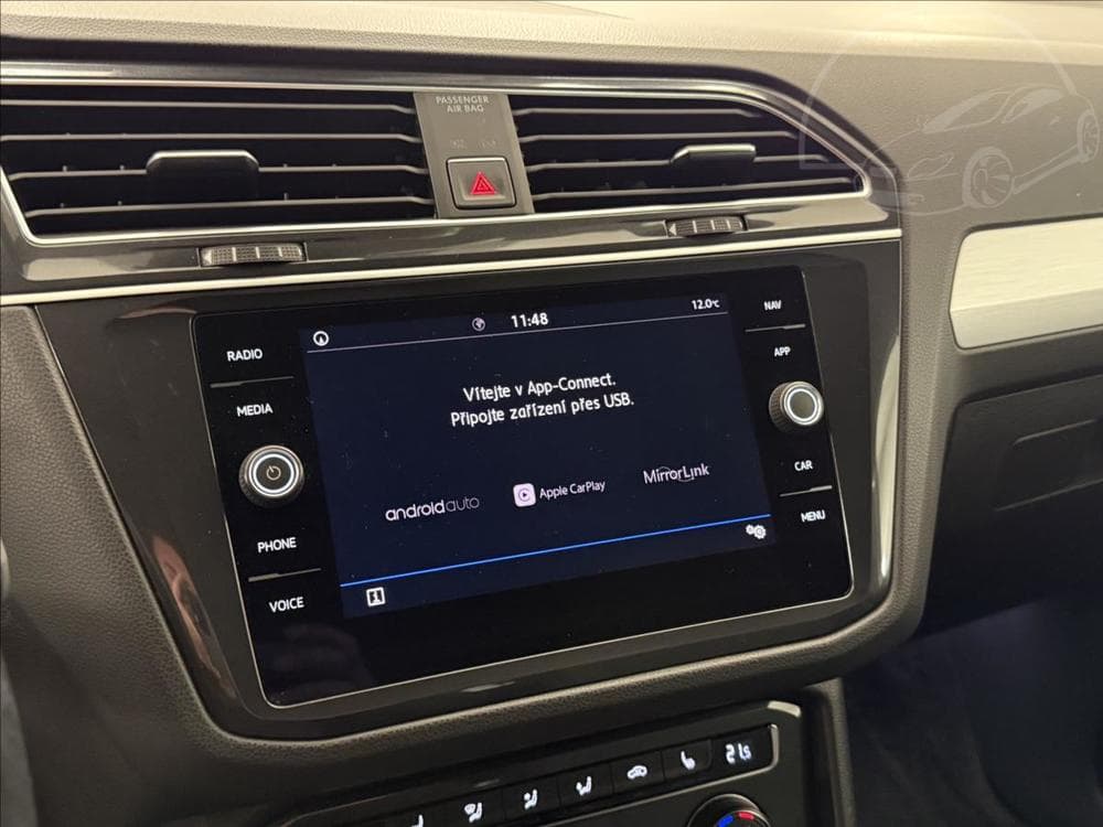 2017 Volkswagen Tiguan - 18