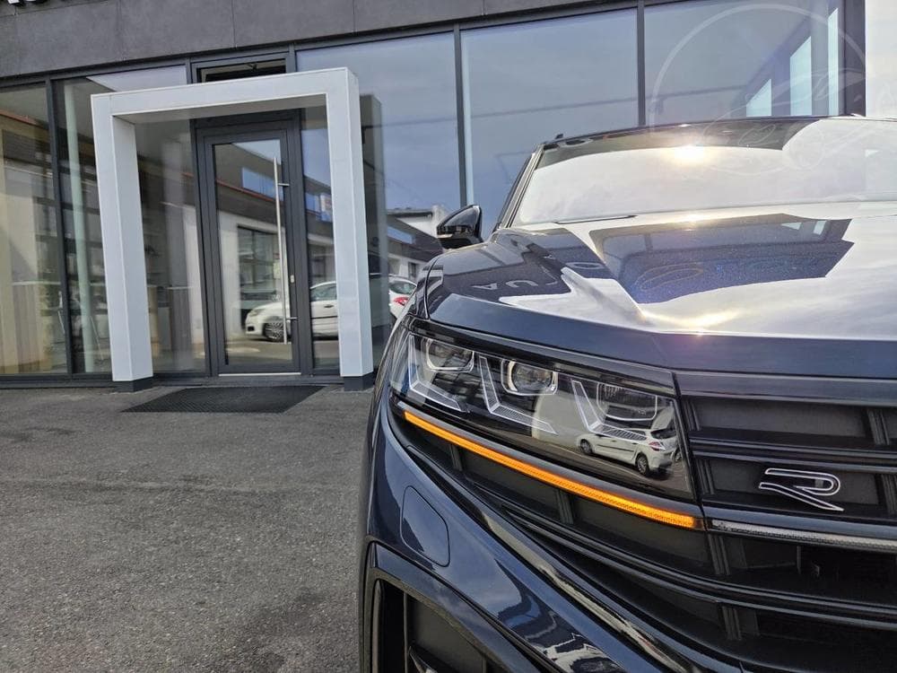 2025 Volkswagen TOUAREG - 19