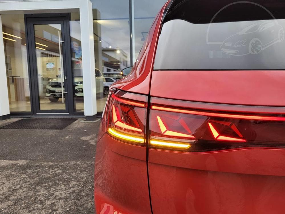 2023 Volkswagen TOUAREG - 31