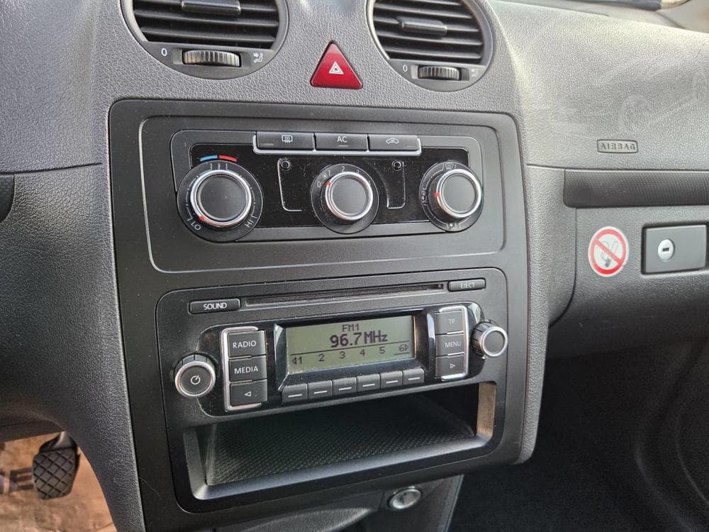 2011 Volkswagen CADDY - 11
