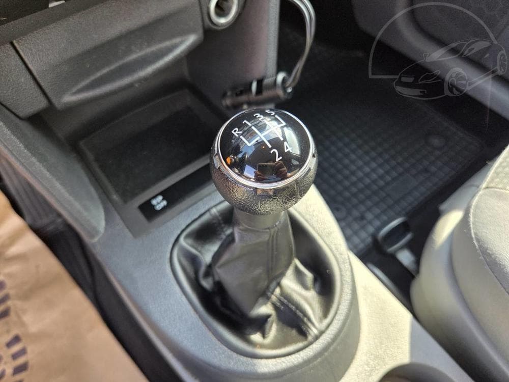 2008 Volkswagen Caddy - 27