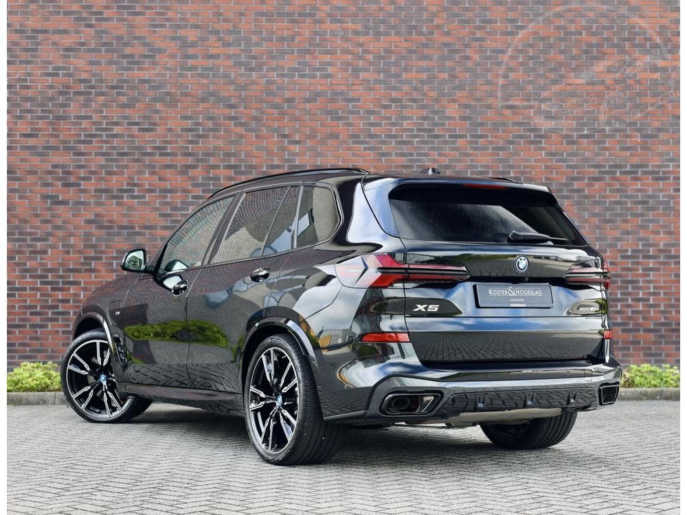 2025 BMW X5 - 4