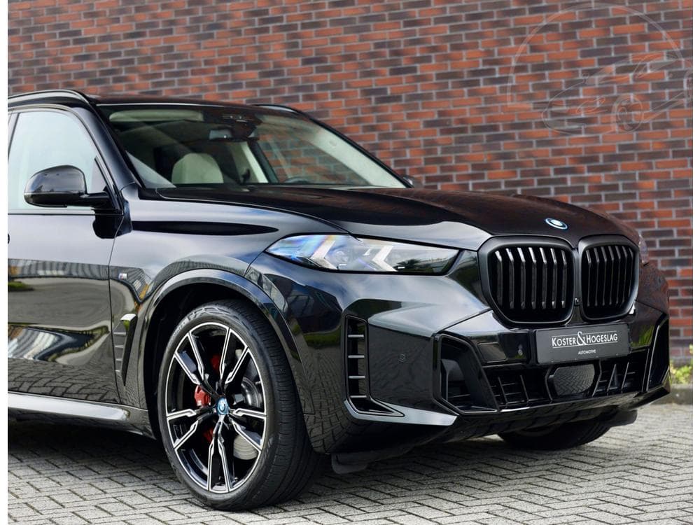 2025 BMW X5 - 13