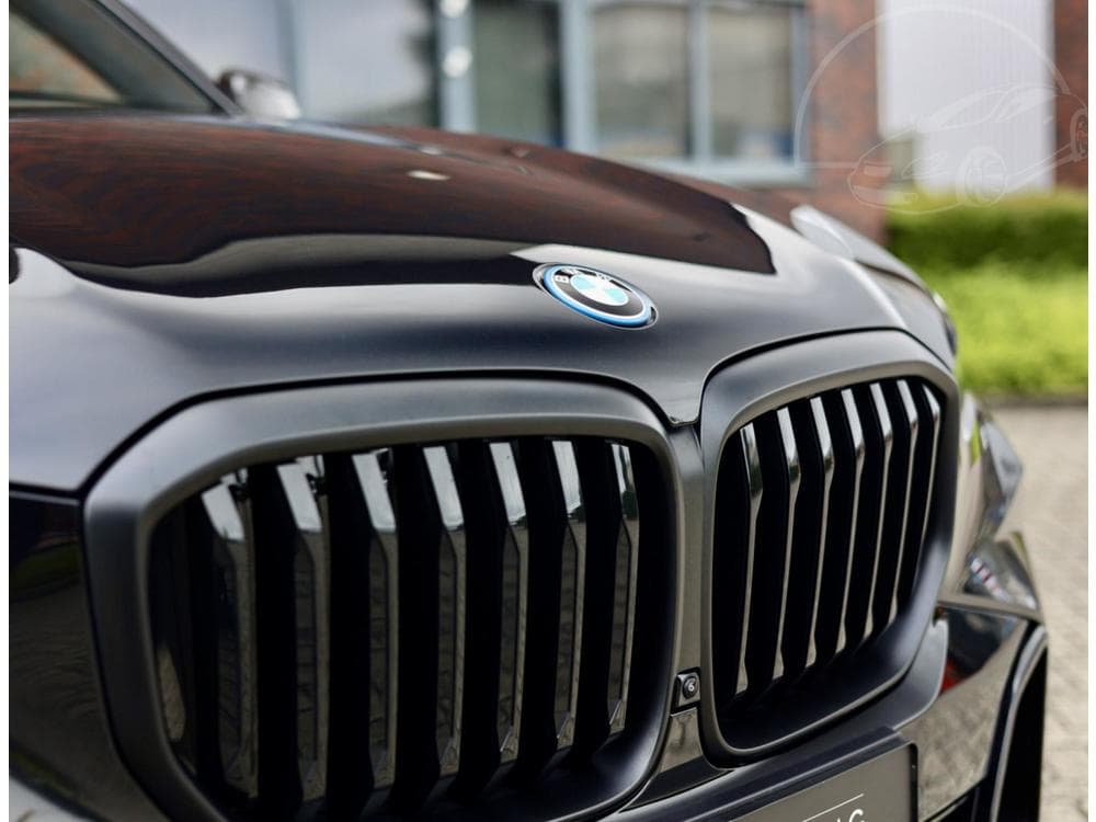 2025 BMW X5 - 16