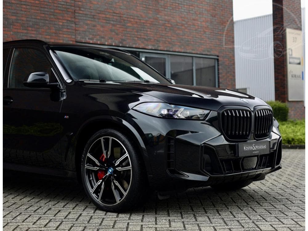 2025 BMW X5 - 16