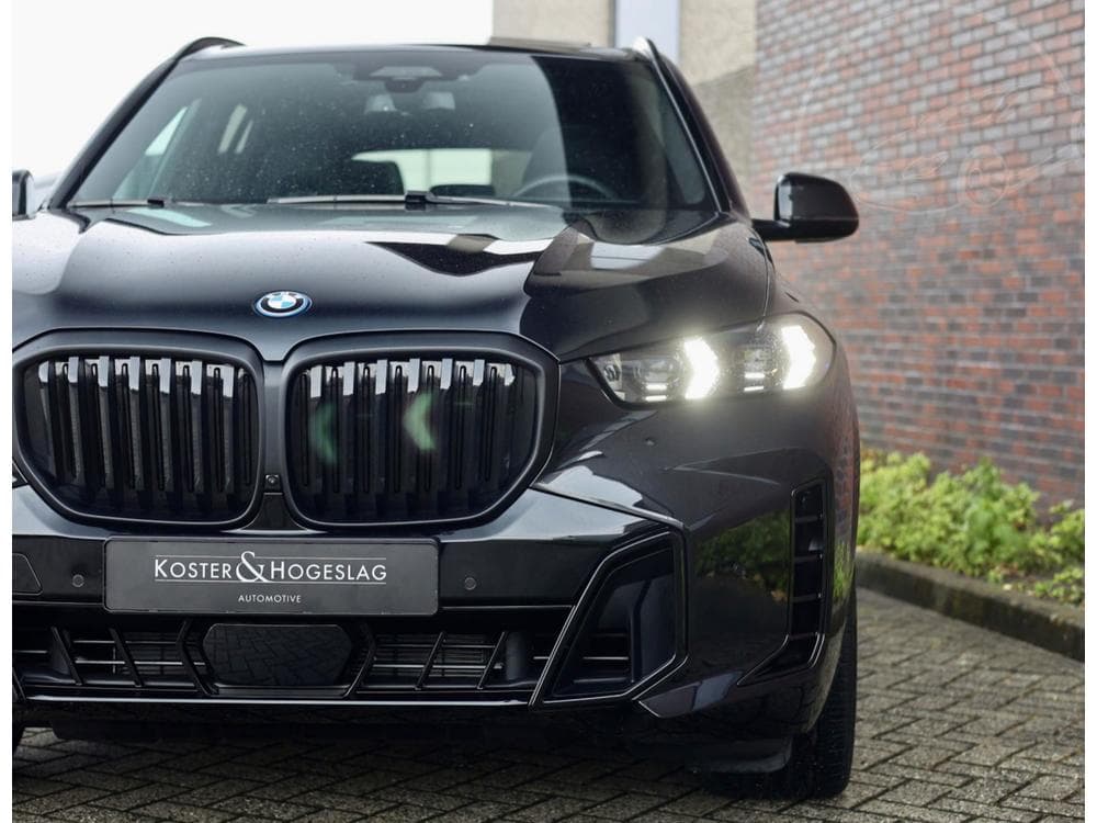 2025 BMW X5 - 28