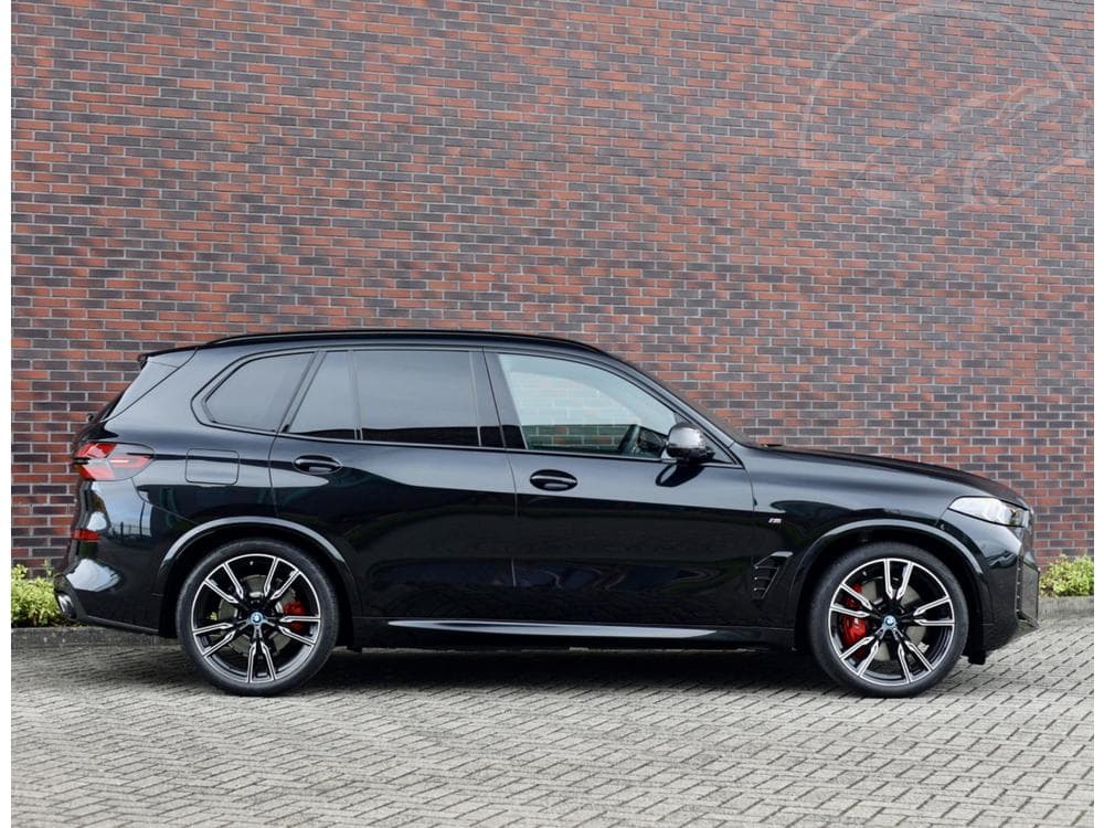 2025 BMW X5 - 31