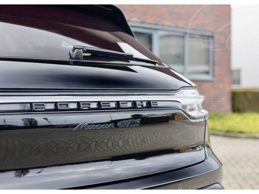 2022 Porsche MACAN - 31