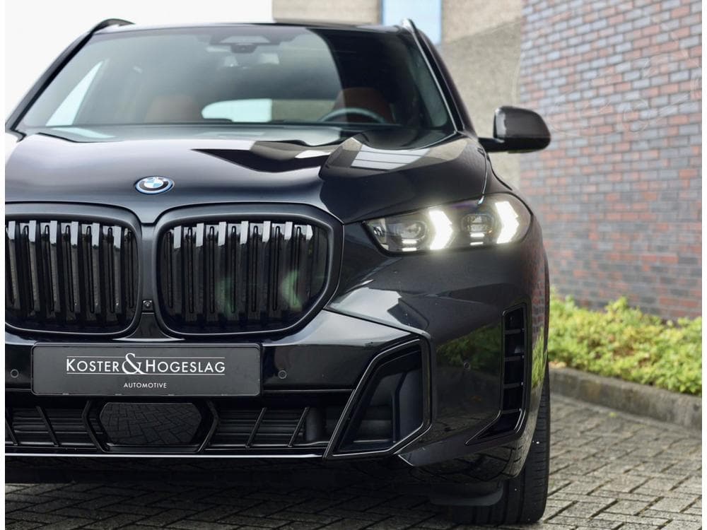 2025 BMW X5 - 37