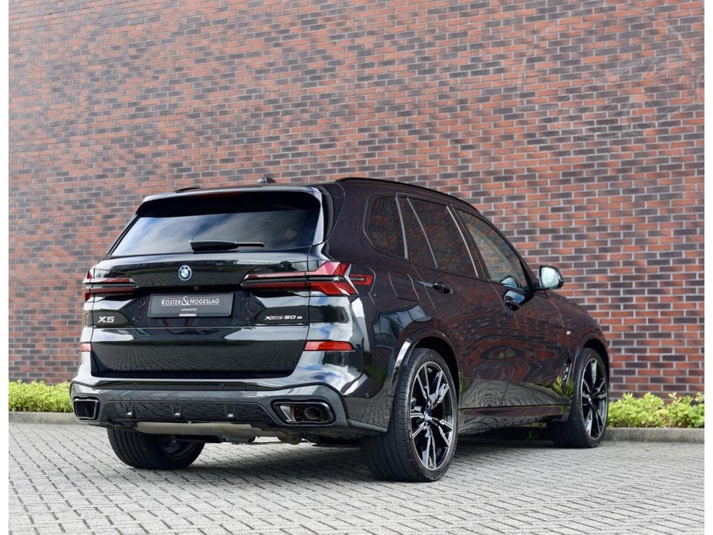 2025 BMW X5 - 40