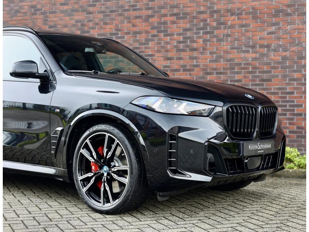 2025 BMW X5 - 40