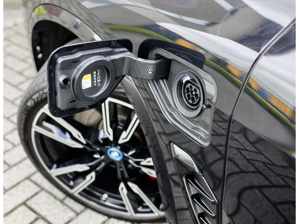 2025 BMW X5 - 46