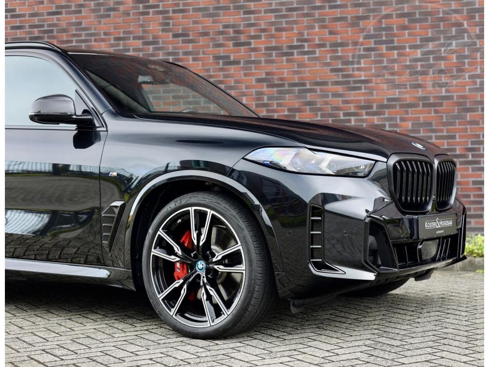 2025 BMW X5 - 49