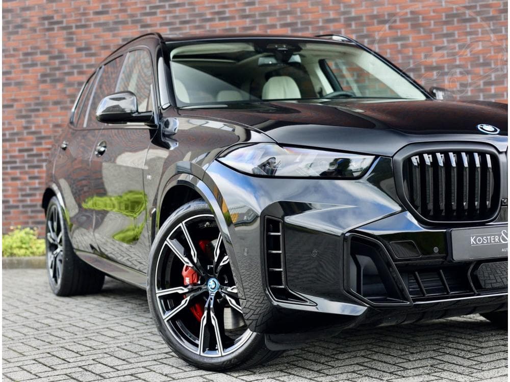 2025 BMW X5 - 52