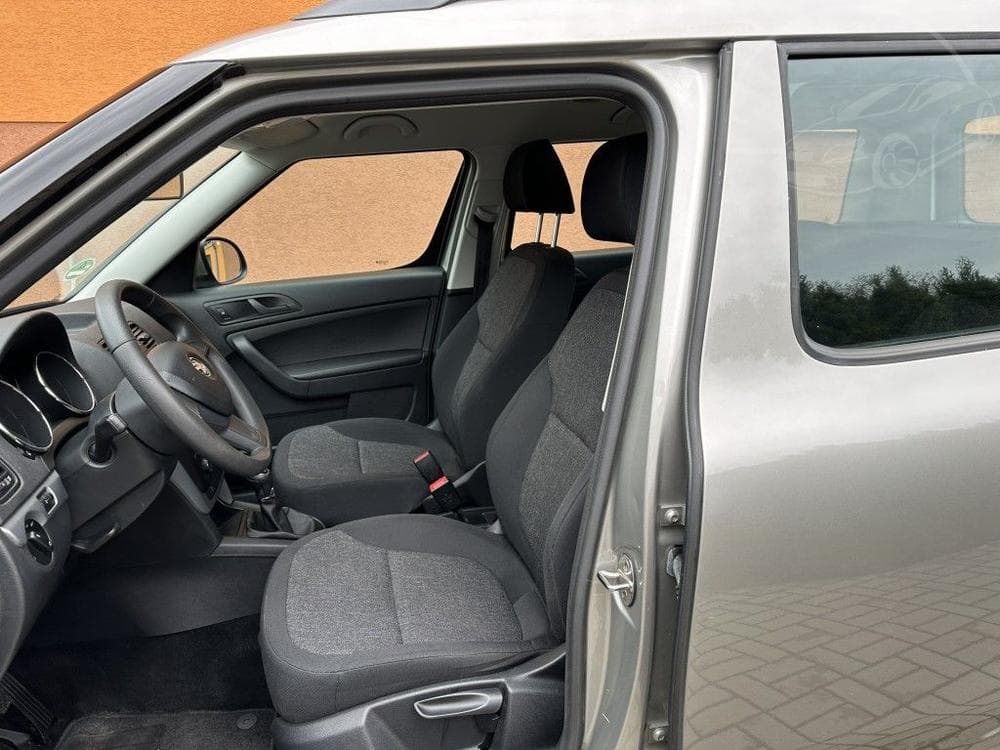 2015 Škoda YETI - 25