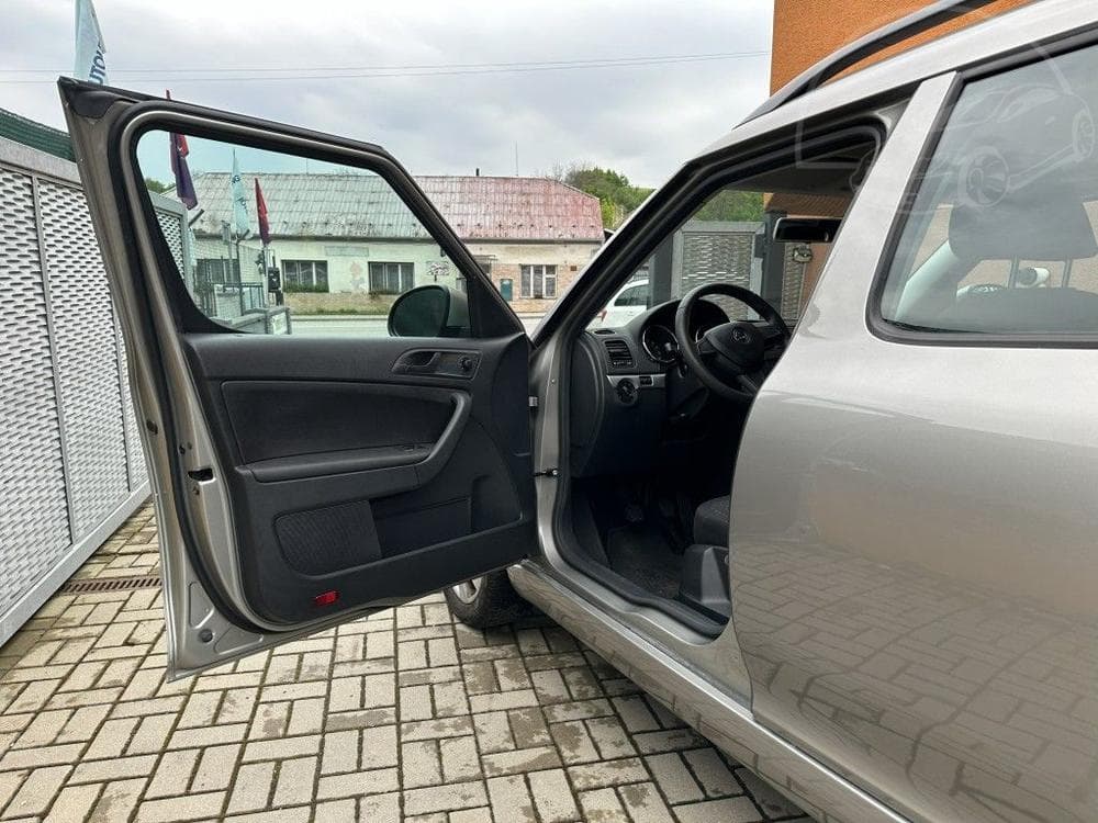 2015 Škoda YETI - 29
