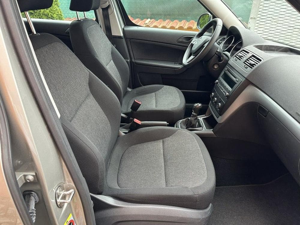 2015 Škoda YETI - 39