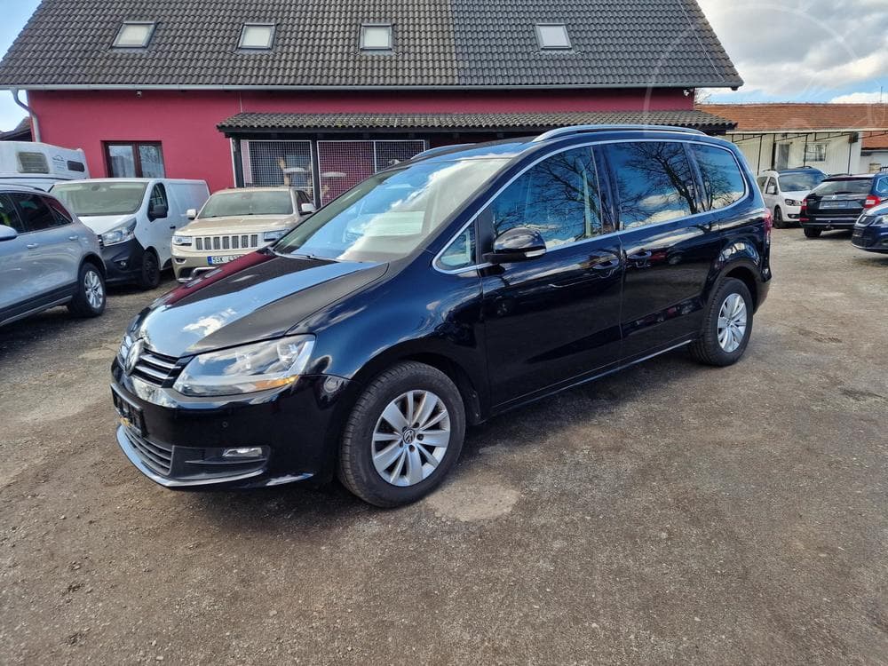 Volkswagen Sharan 2,0TDI 110KW KAMERA TAŽNÉ ZAŘ.