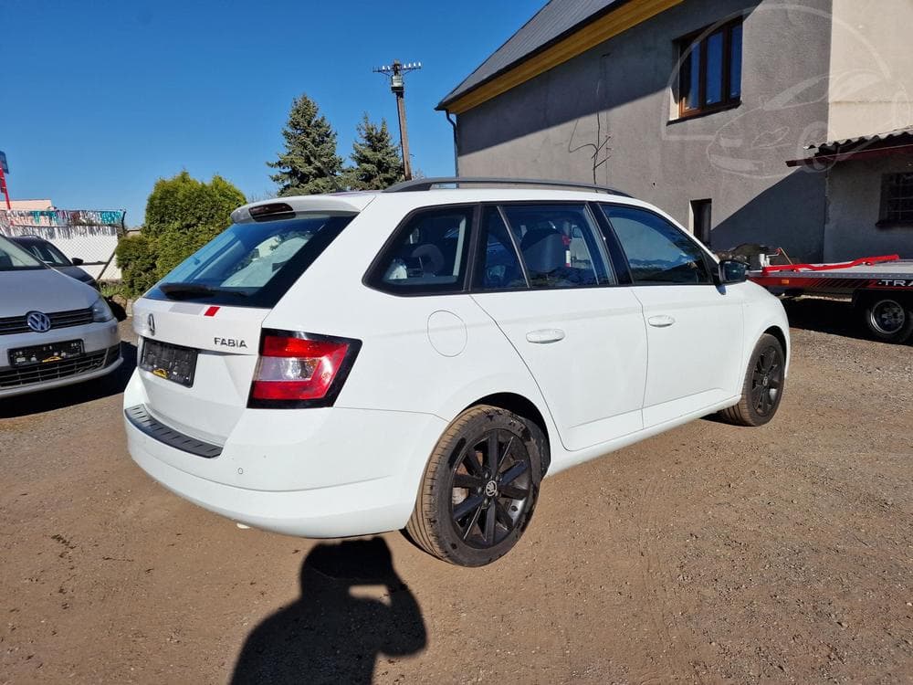 2016 Škoda FABIA - 7