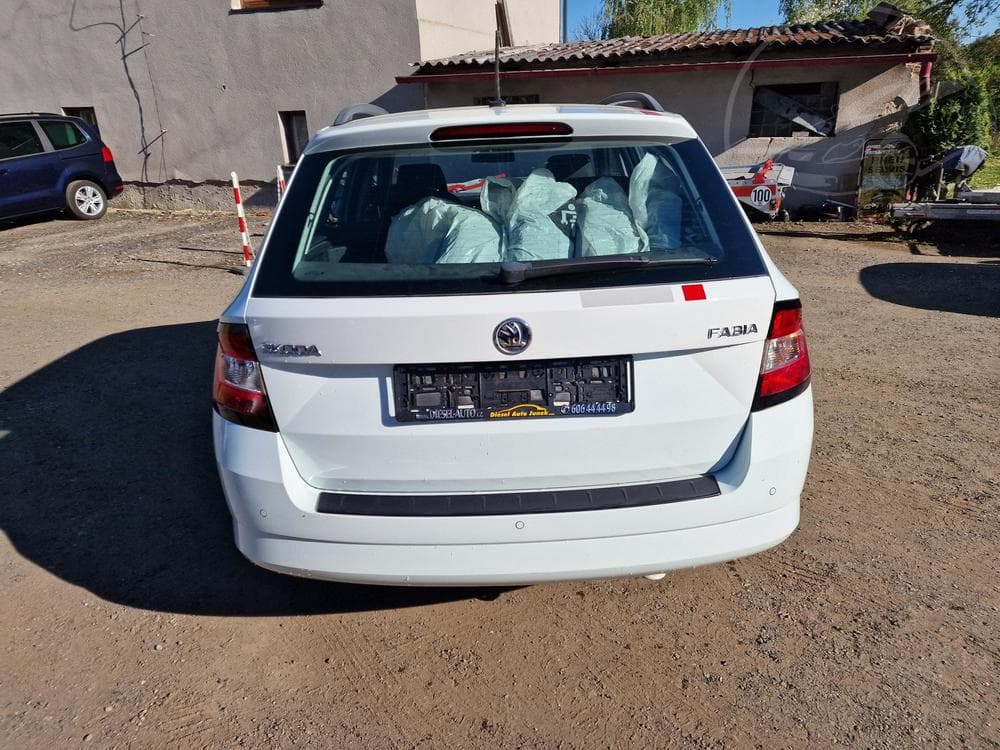 2016 Škoda FABIA - 9