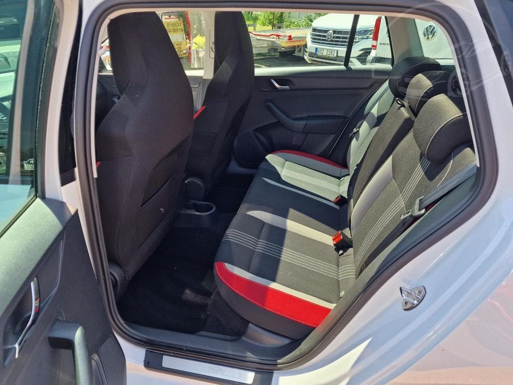 2015 Škoda RAPID - 15